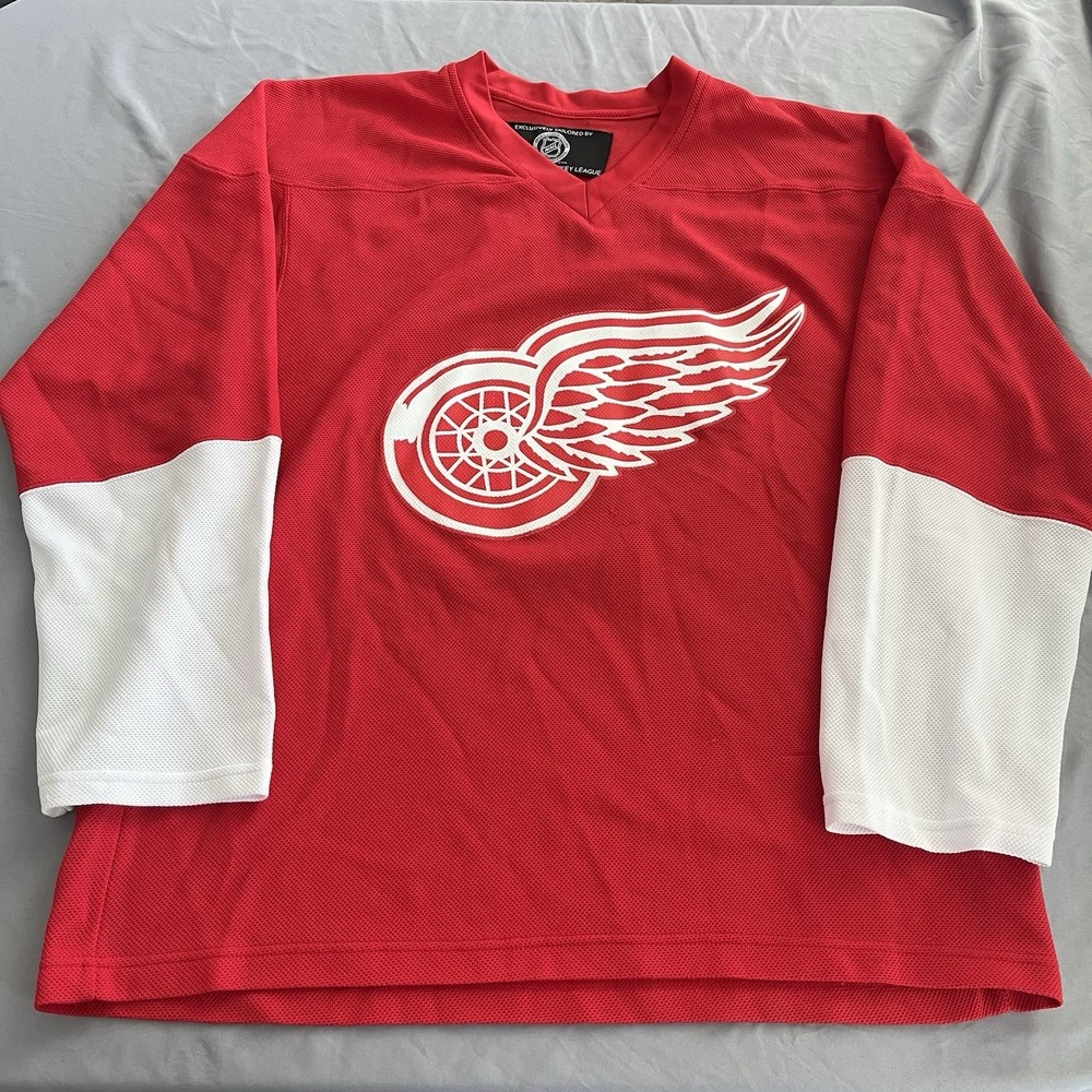 Vintage Detroit Red Wings Jersey Mens Large NHL Red Y2K